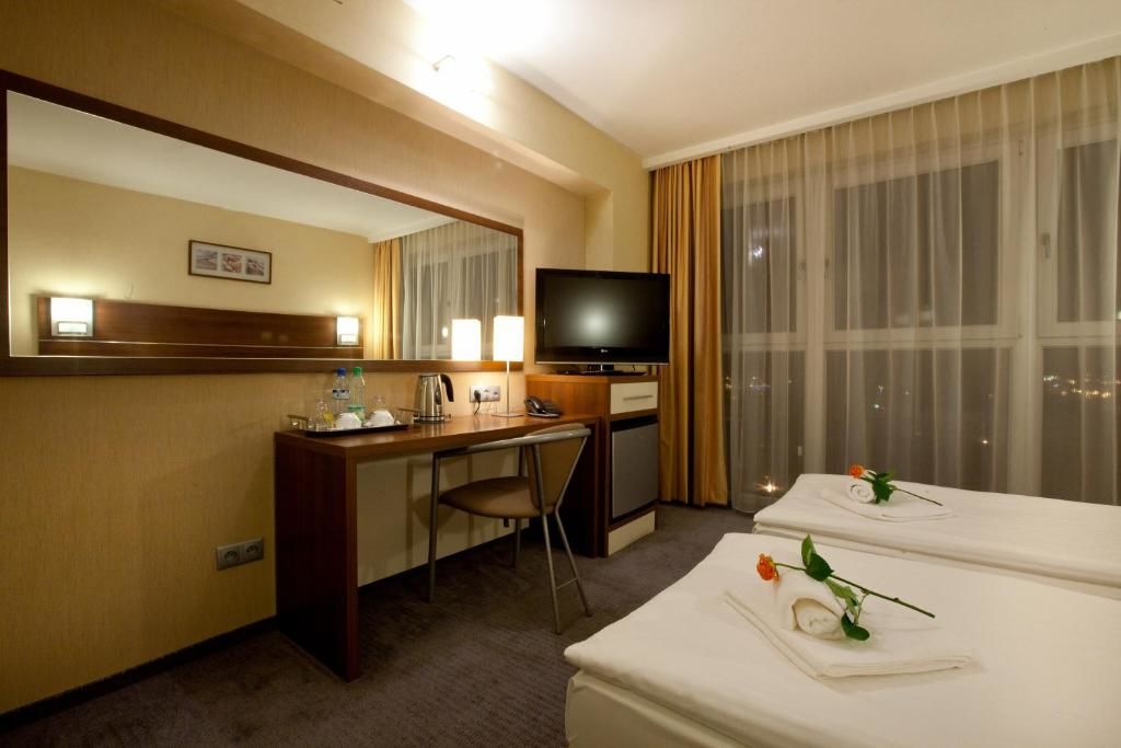 Отель Hotel Tychy Prime Тыхы-52